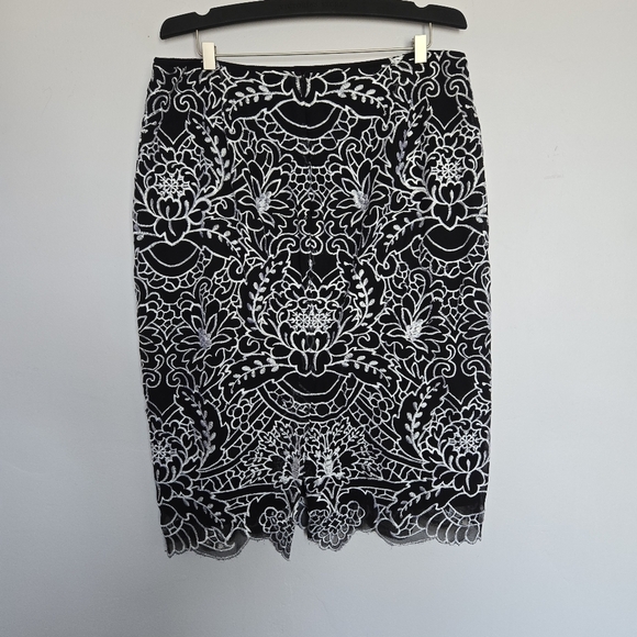 VTG IXE Black and White Embroidered Skirt - Picture 2 of 5